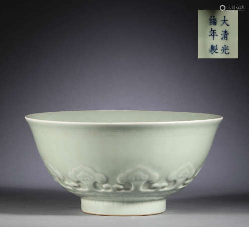 Qing Dynasty, monochrome glaze Ruyi bowl