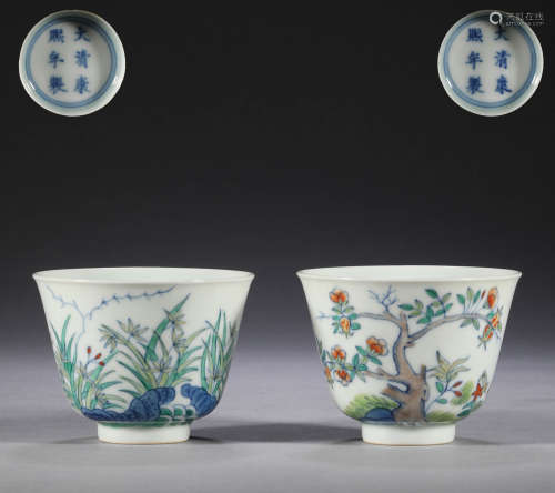 In the Qing Dynasty, there was a pair of colorful flower cup...