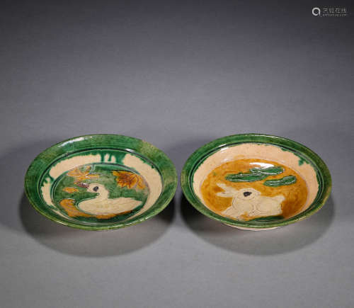 Yuan Dynasty, a pair of three color plates