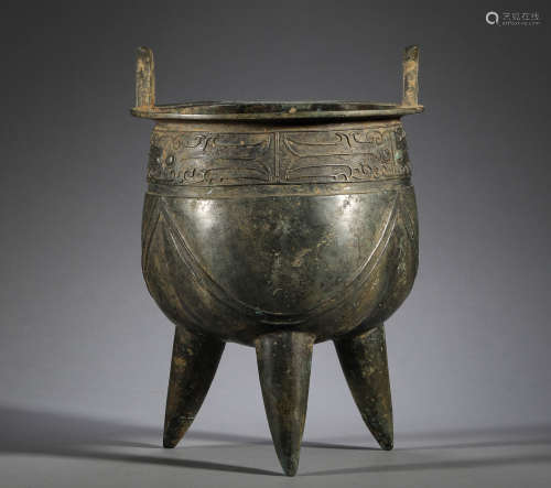 Bronze tripod in the Western Zhou Dynasty