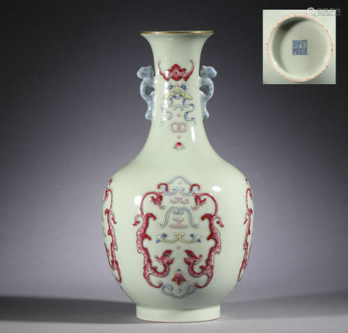 In the Qing Dynasty, the pink double ear vase