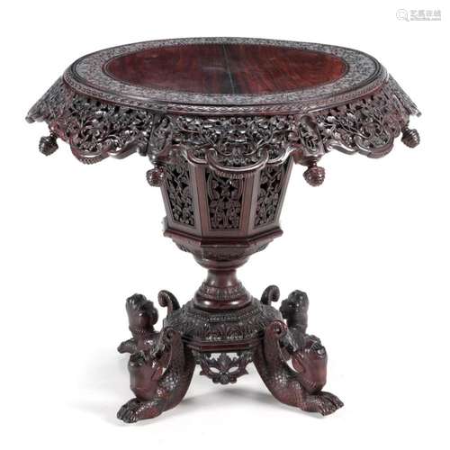 AN ANGLO-INDIAN CENTRE TABLE (19TH CENTURY)