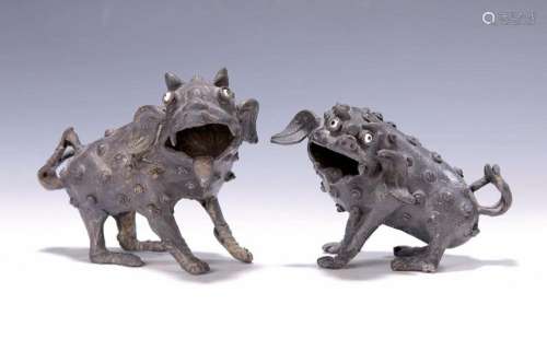 Pair of Foo-dogs, Indonesia, around 1900, bronze