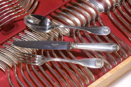 Extensive cutlery, Christofle, 'shell decor'