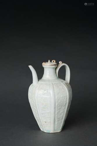 A RARE QINGBAI OCTAGONAL ‘PRUNUS’ EWER, SOUTHERN SONG-YUAN D...