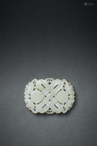 A WHITE JADE 'LONGEVITY' BELT HOOK, QING DYNASTY, 19...