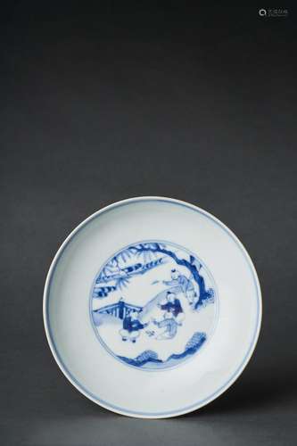 A RARE BLUE AND WHITE DISH, KANGXI PERIOD (1662-1722)