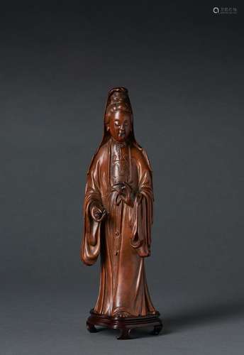 A BOXWOOD CARVED FIGURE OF GUANYIN, 17TH-18TH CENTURY