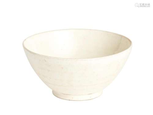 A CIZHOU WHITE GLAZED BOWL, SONG DYNASTY (960-1279)