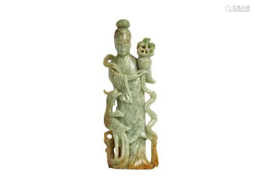 A JADEITE CARVING OF A LADY, EARLY 20TH CENTURY