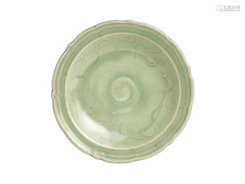 A LONGQUAN CELADON GLAZED FOLIATE-RIMED DISH, MING DYNASTY (...