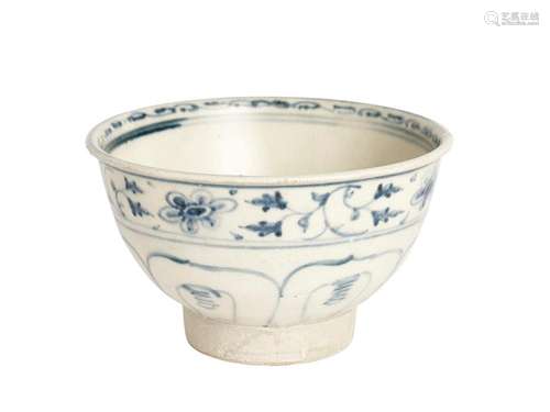 A VIETNAMESE BLUE AND WHITE BOWL, 15TH-16TH CENTURY