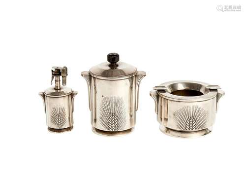 A JAPANESE SILVER SMOKING SET, 20TH CENTURY