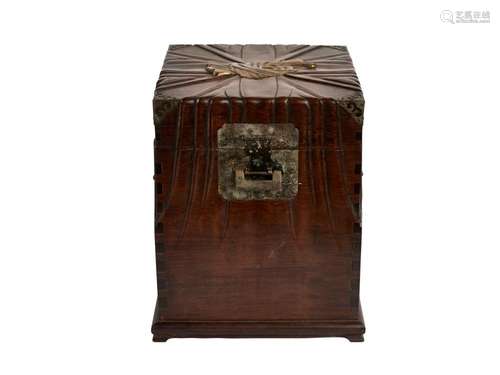 A CARVED HARDWOOD BOX, LATE QING DYNASTY, LATE 19TH-EARLY 20...