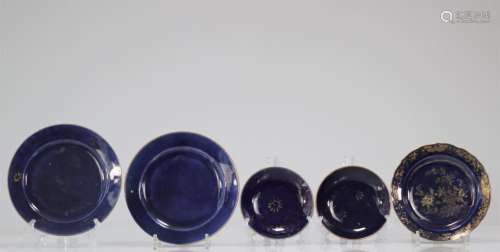 Set of 5 blue and gold powdered porcelain dishes