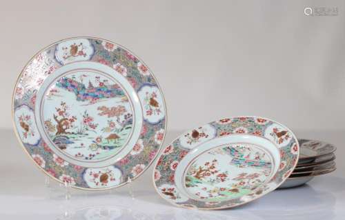 Series of 6 porcelain plates from the 18th century famille r...