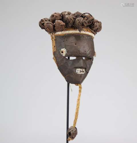 Old mask "mukinka" Salampasu" wood and brass ...