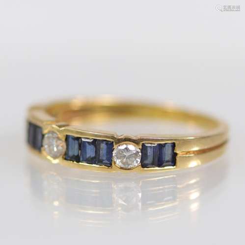 Gold ring (18k) brilliant cut diamonds (0.30 ct) + a fine sa...
