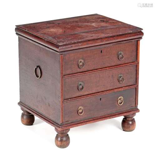 A GEORGE III WINE CHEST