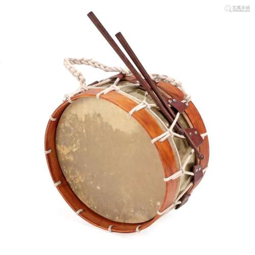 A SNARE DRUM