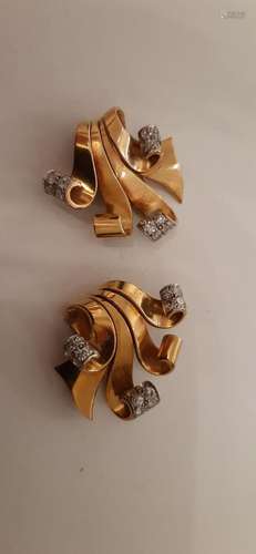 (J) Paire de clips d'oreilles en or jaune 18k (750 milli...