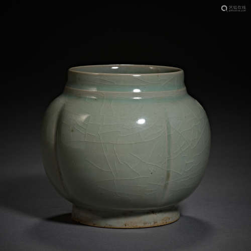 Song Dynasty of China,Celadon Jar