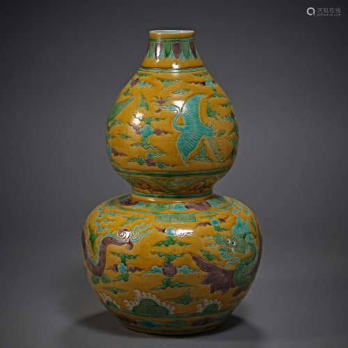 Ming Dynasty of China,Yellow Glaze Plus Colored Painting Dra...