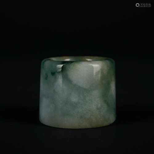 A jade Fingerstall