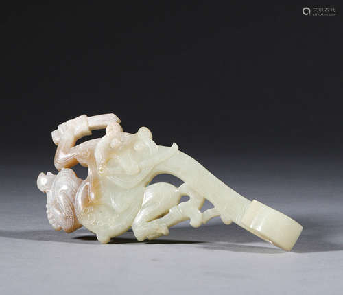 Ancient Chinese jade beast with hook