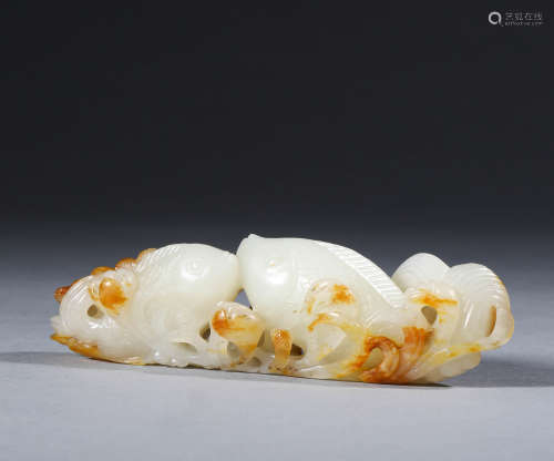 Chinese Qing Dynasty Hetian white jade Pisces ornaments