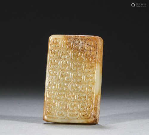Jade pendant with bone nail pattern in ancient China