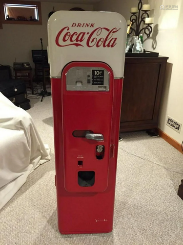 Vendo 44 Coca Cola Machine