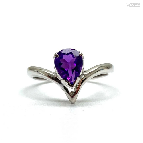 925 Sterling Silver Ring with an Teardrop Amethyst Gemstone ...