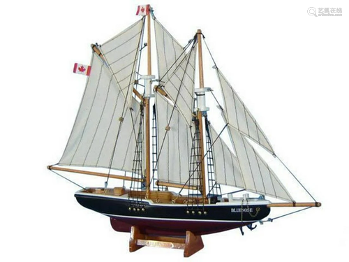 Wooden Bluenose Model Sailboat 17"