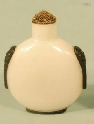 SNUFF BOTTLE