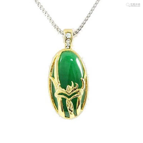 JADEITE PENDANT