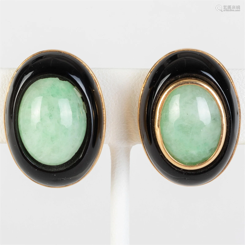 18k Gold, Jade and Onyx Earclips