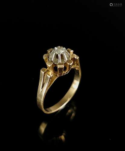 Bague moderniste en or jaune et platine, retenant un petit d...