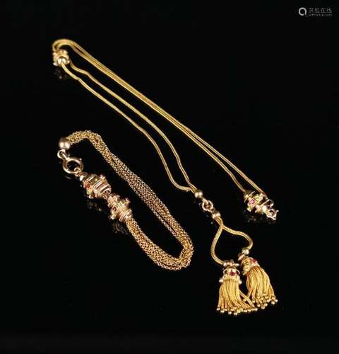 Collier à passants en or jaune, pompons et passants, orné de...