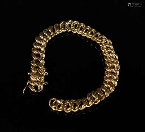 Bracelet en or jaune à maille corde.L_ 18 cm.13,05 grammes, ...