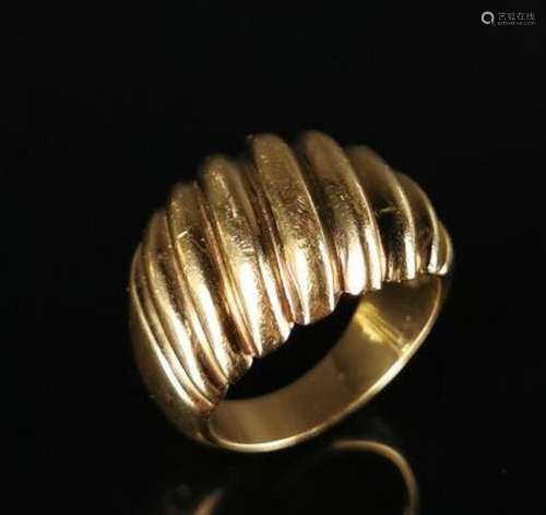 Bague à godrons en or jaune.Tour de doigt : 548,01 grammes, ...