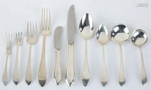 Reed and Barton Sterling Flatware, "Pointed Antique&quo...