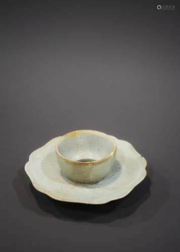 A bowl from the 10th century to the 12th century in China