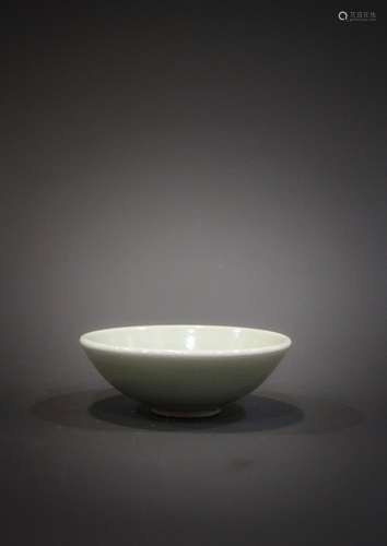 A small bowl of Kun in the 10th-12th century of China