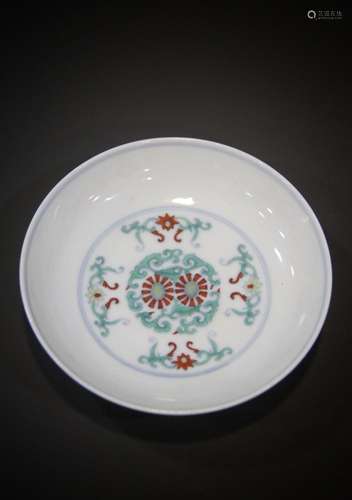 An 18th century Chinese porcelain art