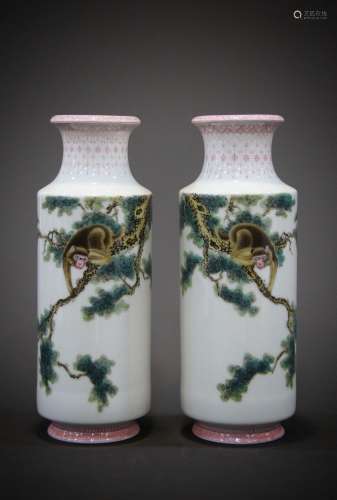 A pair of 19th century Chinese porcelain works of Art