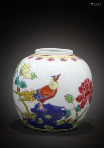 A Chinese porcelain art