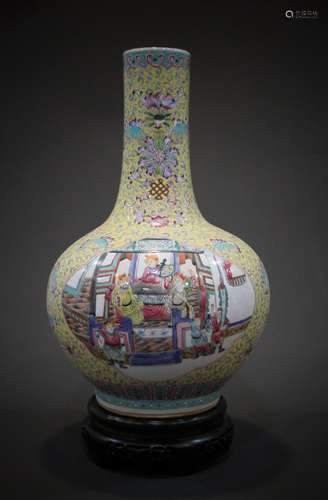 An 18th century Chinese porcelain art