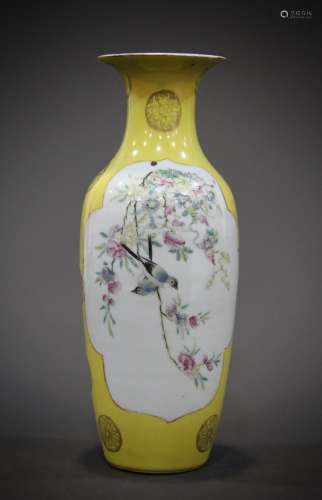 A 19th century Chinese porcelain art