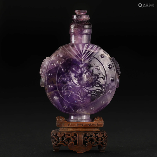 A Chinese Carved Amethyst Snuff Bottle Qing Dyn.